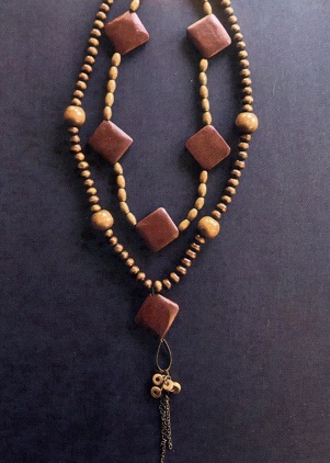 #3253 Wood Bead Necklace
